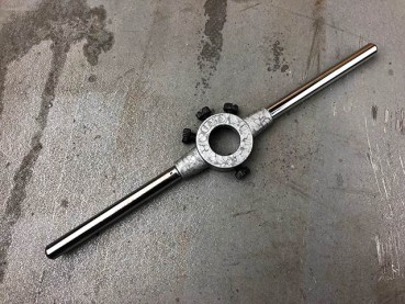 Schneideisenhalter M2
